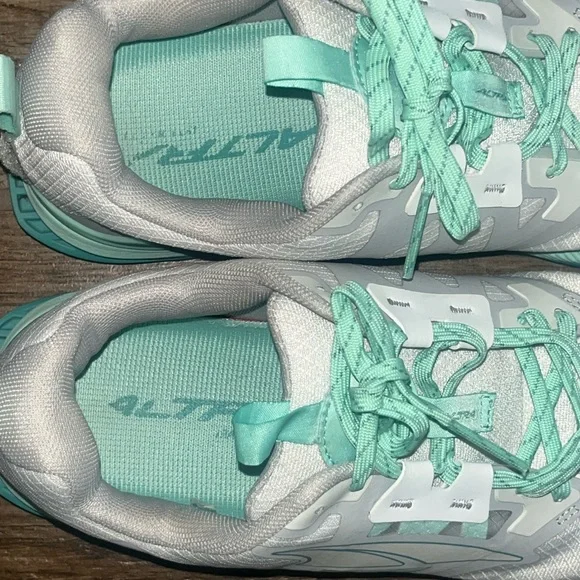 Altra Women's Lone Peak 7 Trail Athletic Shoes in White and Mint - Picture 3 of 6